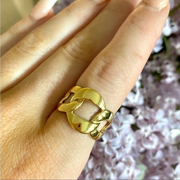 boutique Jewelry - Chain Link Gold Ring Cocktail Style Ajustable